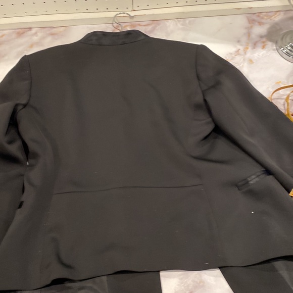 H&M womens tuxedo style blazer with satin details.SZ 8 - Picture 3 of 5